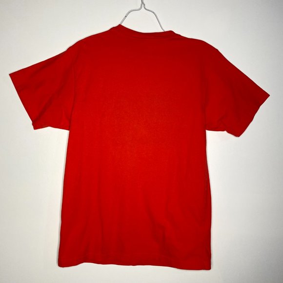 Mickey Mouse T-shirt Red Adult Med with Minnie Daffy Pluto Goofy Daisy Duck - Picture 7 of 9